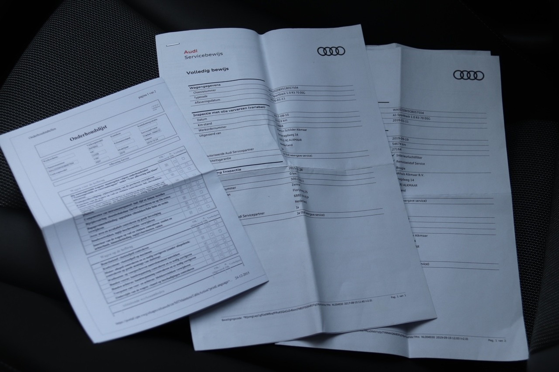 47896064-30.jpg